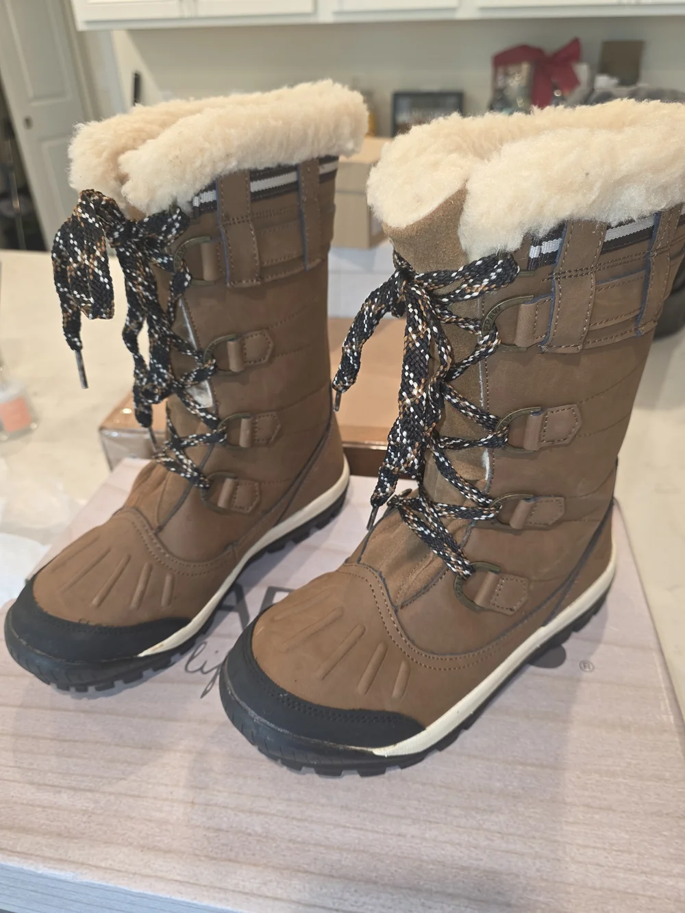 BearPaw Hickory Desdemona Waterproof Women's Boots in Brown and Cream
